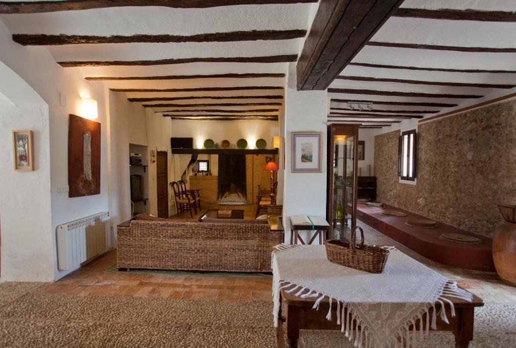 La Bodega Casa Rural Hotel Mogente ภายนอก รูปภาพ