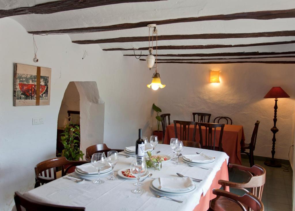 La Bodega Casa Rural Hotel Mogente ภายนอก รูปภาพ